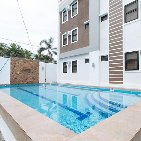טאגיג Reddoorz Plus At Dbuilders Poblacion Bgc מראה חיצוני תמונה